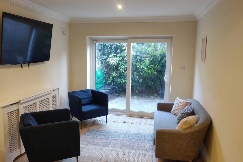 Battersea 3-Bedroom Apartment With Patio Garden London Exterior photo